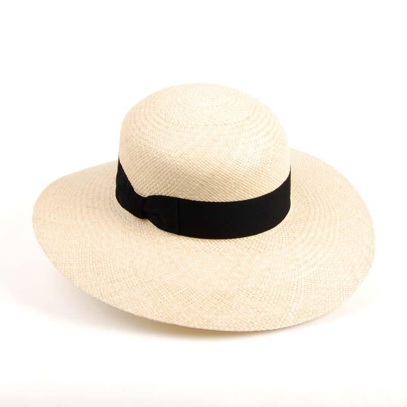Pamela de Panamá para Mujer en Paja Toquilla con Cinta Negra - Elegancia y Protección Solar